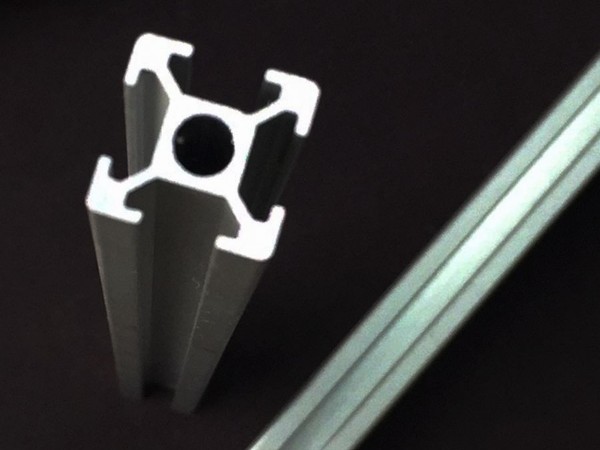 如何選擇工業鋁型材架子的安裝地點？